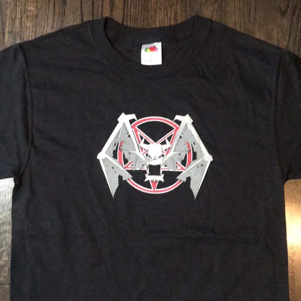 ⚰️ Pentabat Tee